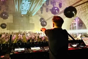 Créditos: Paul Oakenfold / FB