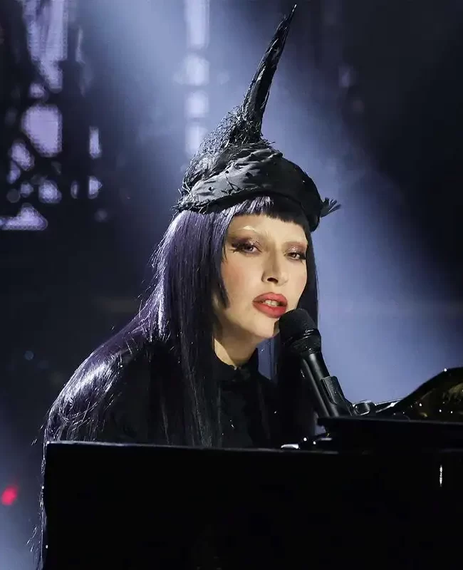 Lady Gaga / Mayhem Ball Tour