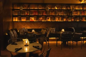 Coppola Pizza Vinyl Bar