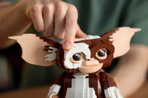 LEGO® Ideas presenta a Gizmo- el icónico Mogwai llega en un set posable