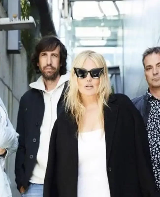 Amaia Montero regresa a La Oreja de Van Gogh tras 18 años y anuncia nuevo álbum