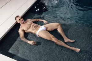 Austin Wolf, estrella del cine para adultos, es condenado a 19 años por explotación infantil