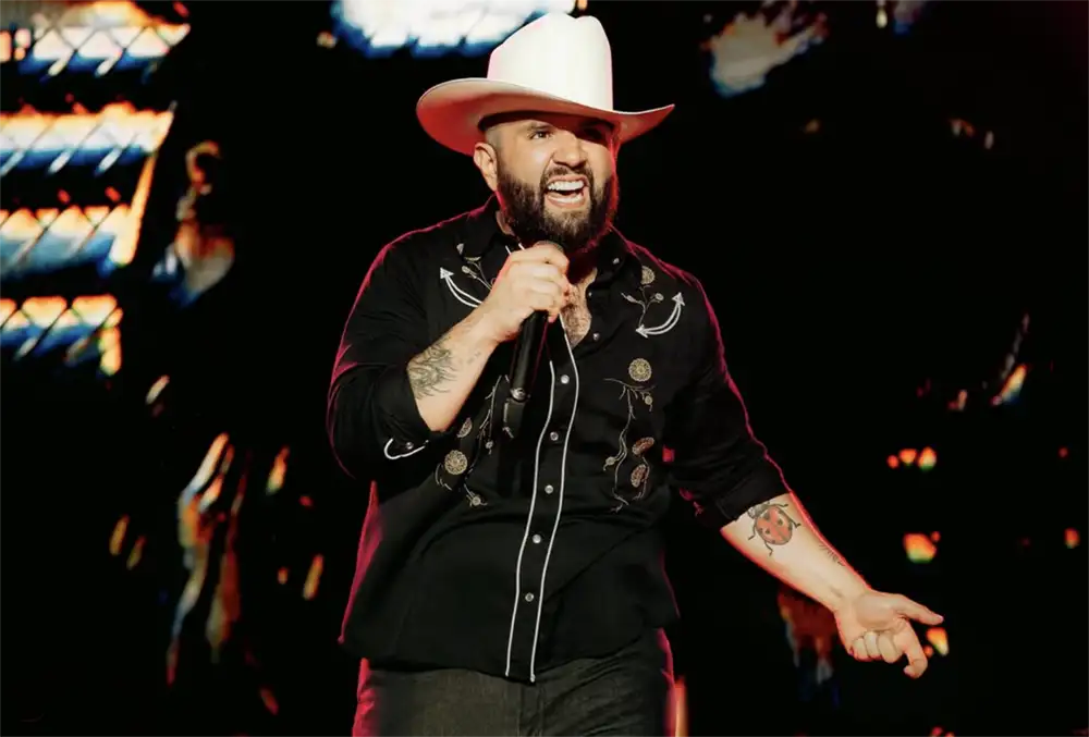 Carín León anuncia su nuevo álbum country- descubre las canciones que marcarán su regreso