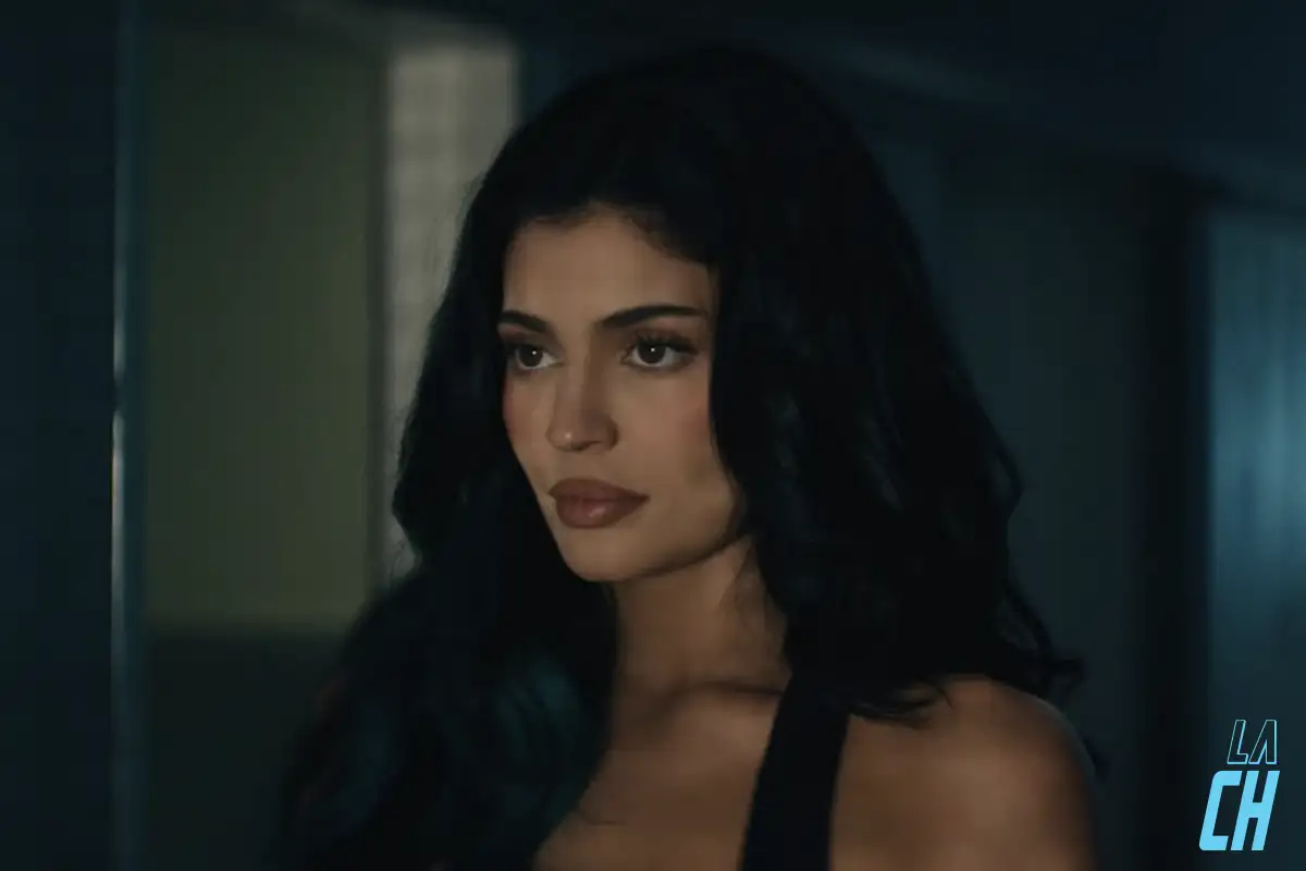 Kylie Jenner debuta oficialmente como King Kylie con su primer sencillo junto a Terror Jr