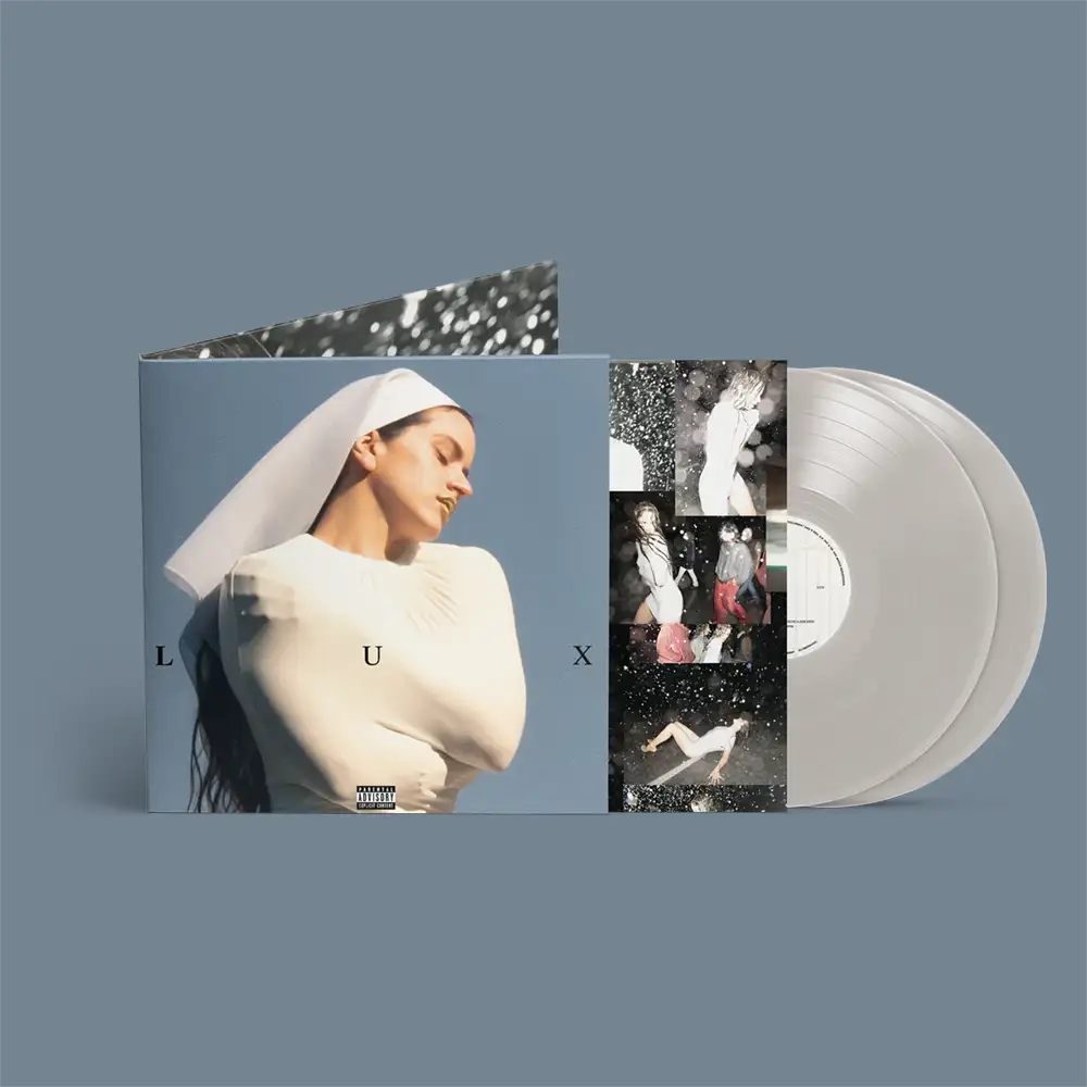 Rosalía confirma la fecha de lanzamiento de su nuevo álbum ‘LUX’