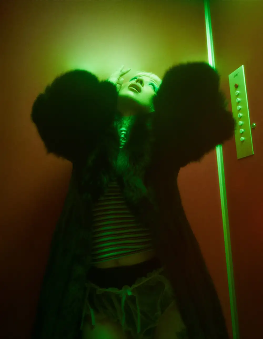 "Mon Laferte" confirma gira Famme Fatale Tour en México