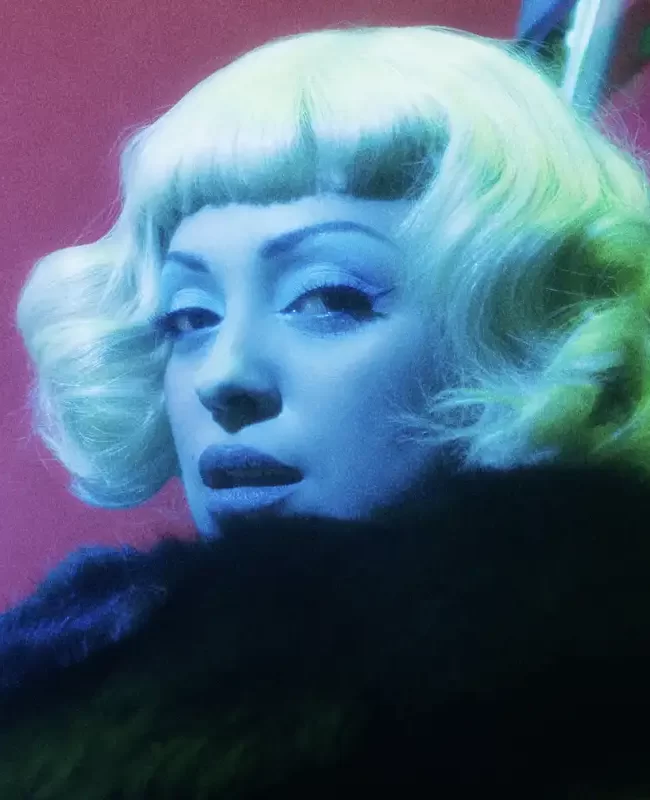 "Mon Laferte" confirma gira de conciertos en México y LATAM