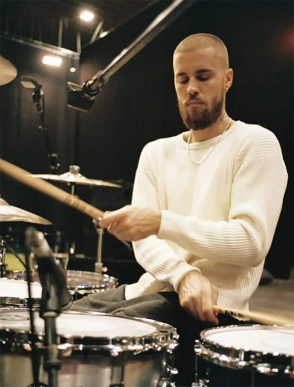 Justin Bieber revela fragmentos de su próximo álbum