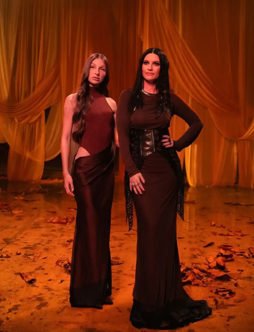 Laura Pausini y Yami Safdie unen sus voces para “ESO Y MÁS”
