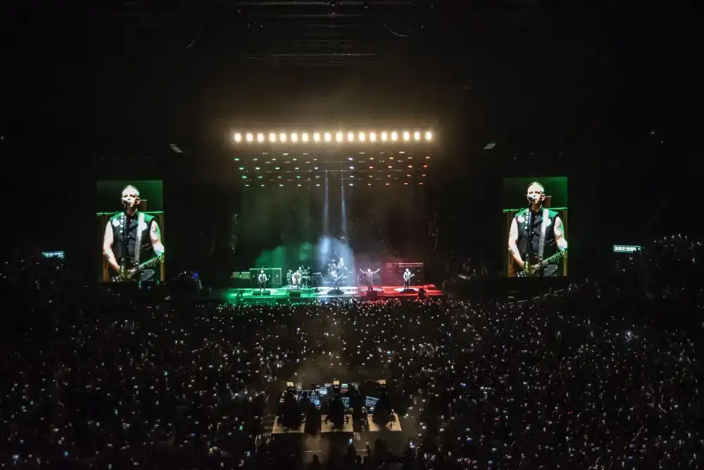 Molotov celebra 30 años en el Palacio de los Deportes