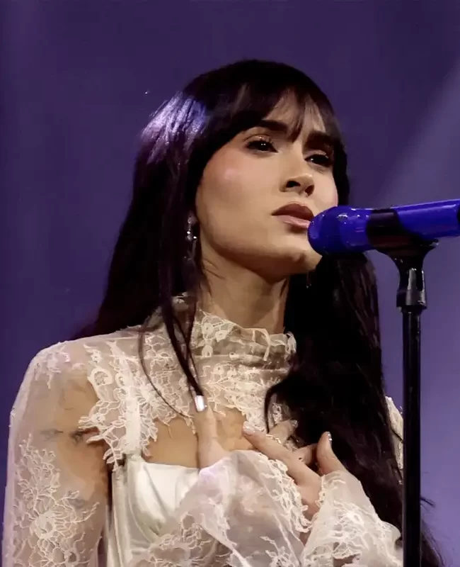 Showcase deslumbrante de Aitana en los Latin GRAMMY®️