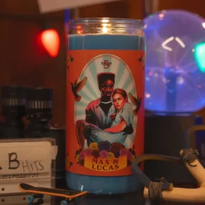 Netflix y 'Stranger Things'; regalará velas, ve por la tuya